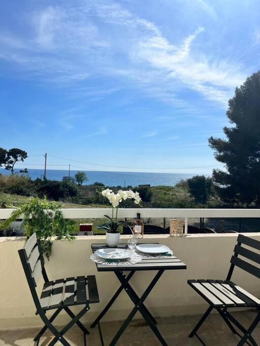 Апартаменты Studio La Baie Des Anges Ла-Сьота Экстерьер фото